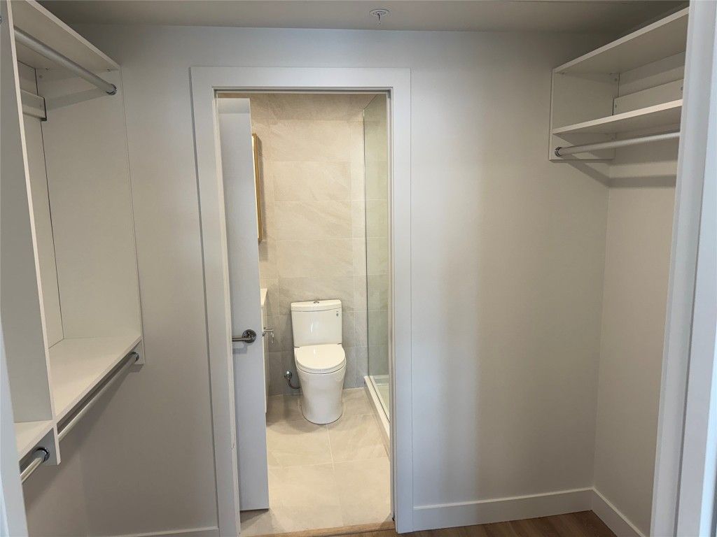 listing image 16518036945603491782