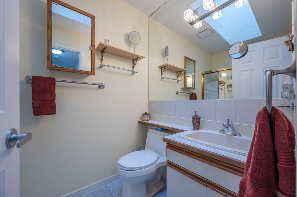 listing image 16517510252701848937
