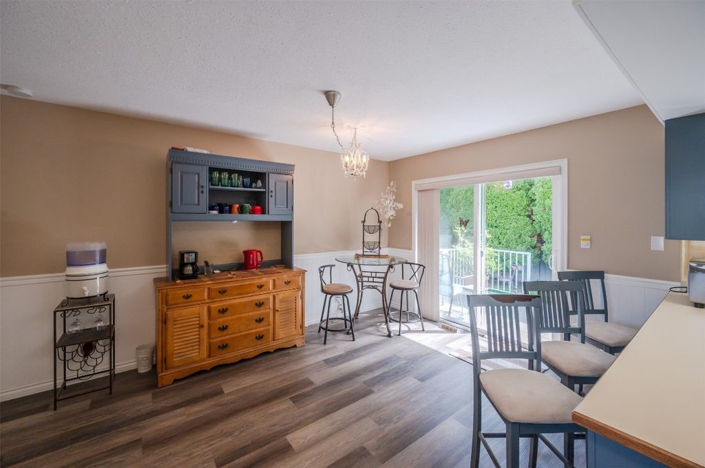 listing image 16515351093663115164