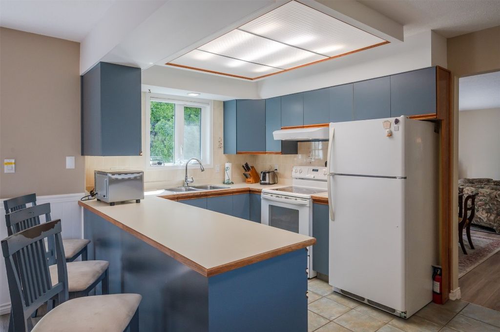 listing image 16515471581515153725