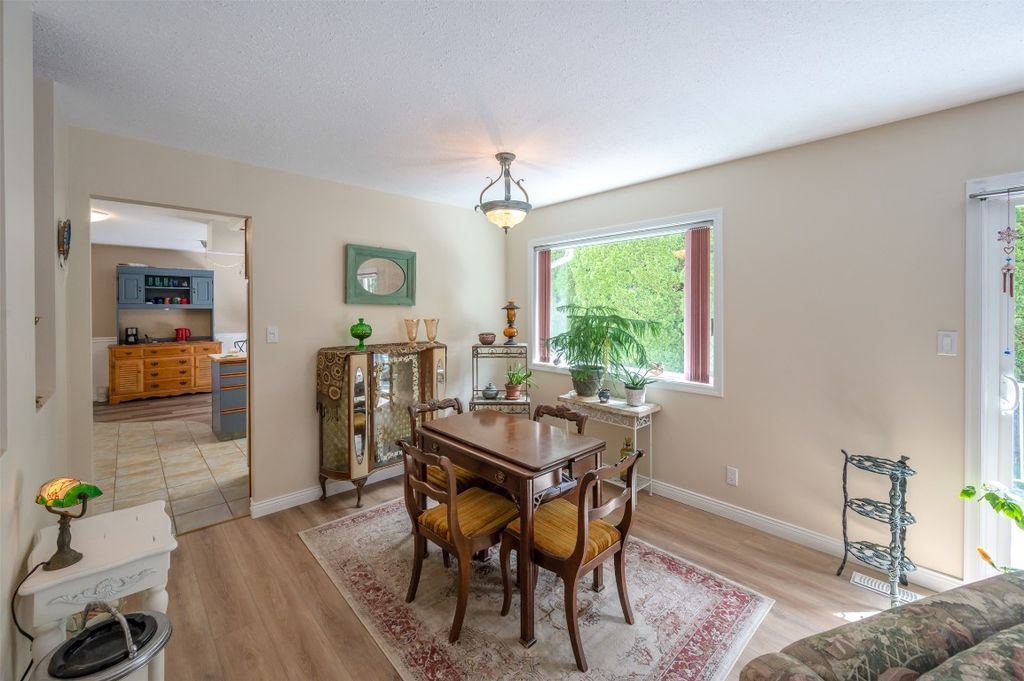 listing image 16514587587997067647