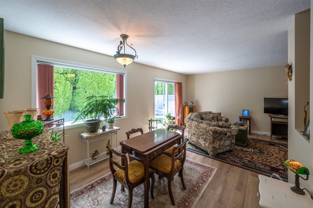 listing image 16514026213002411802