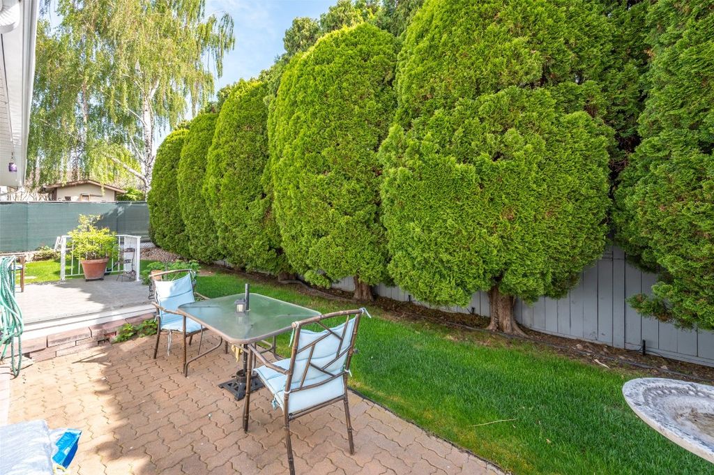 listing image 16511645457946042737