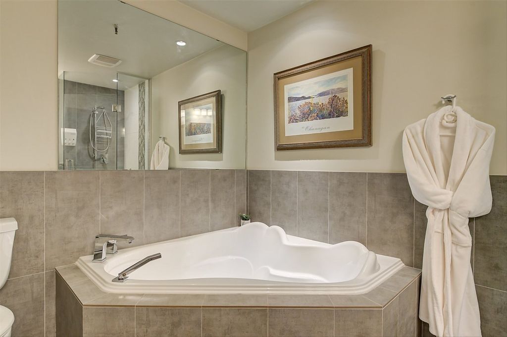 listing image 16516568873528797707