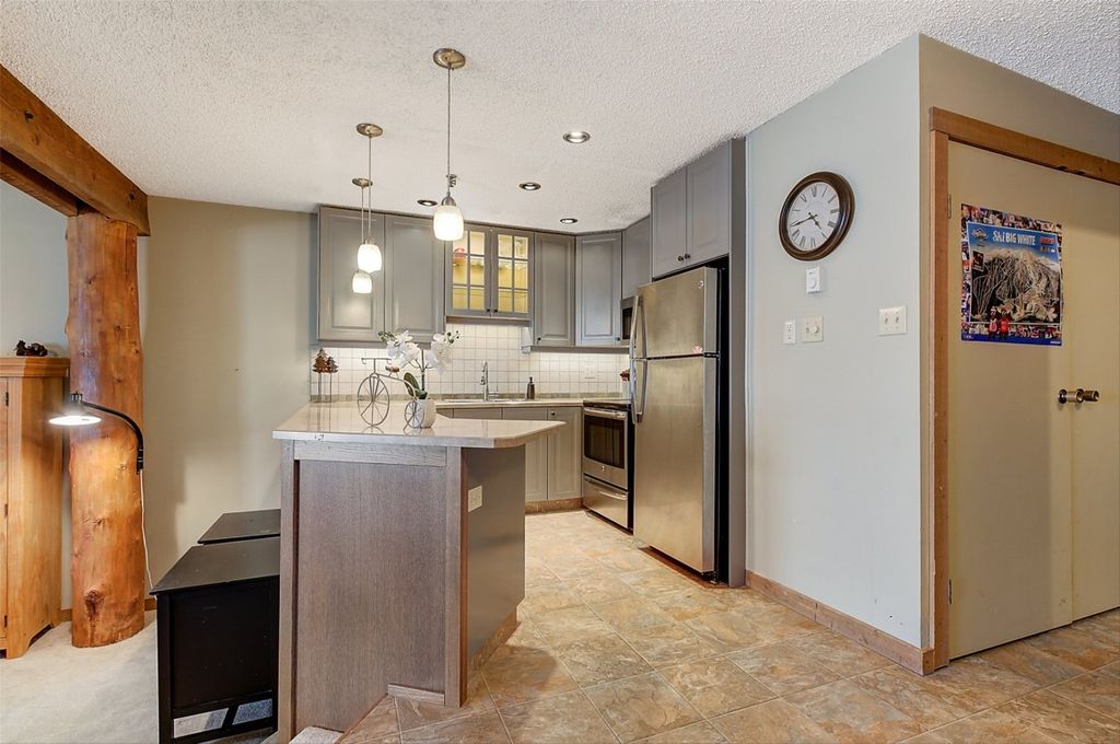 listing image 16514021345606622483