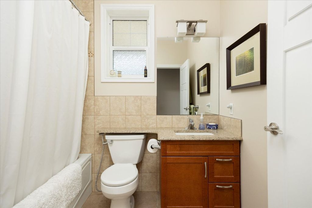 listing image 16515328656423001291
