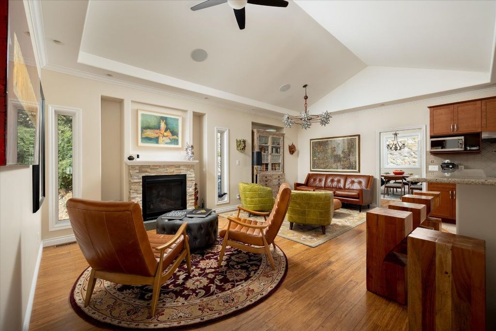 listing image 16514854922952729583