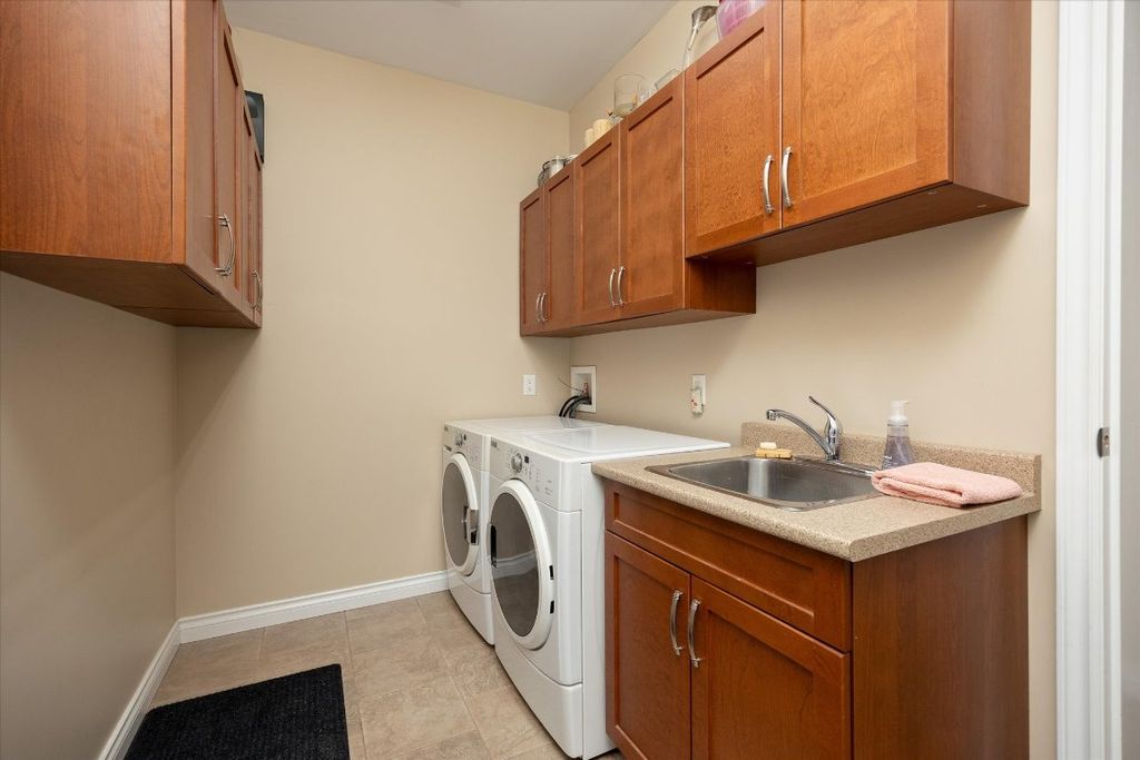 listing image 16516169470731360966