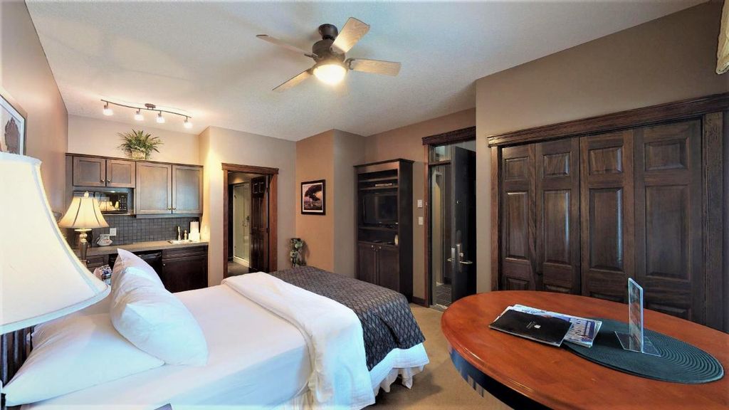 listing image 16519602950552045224