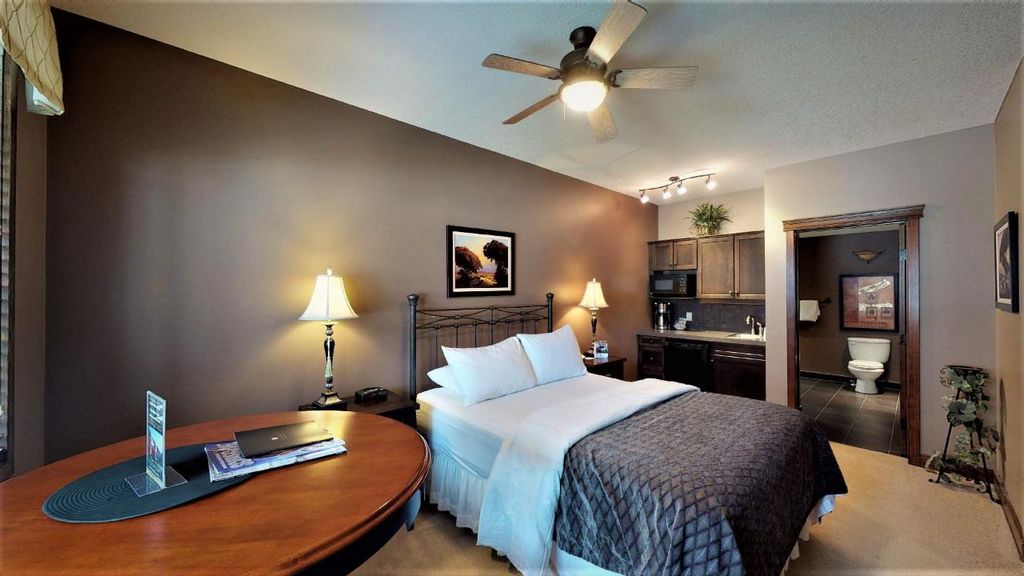 listing image 16517692796836892098