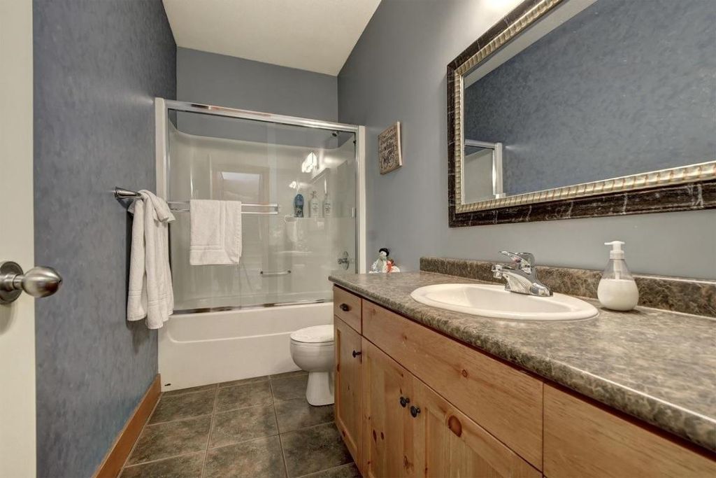 listing image 16518981864608284216