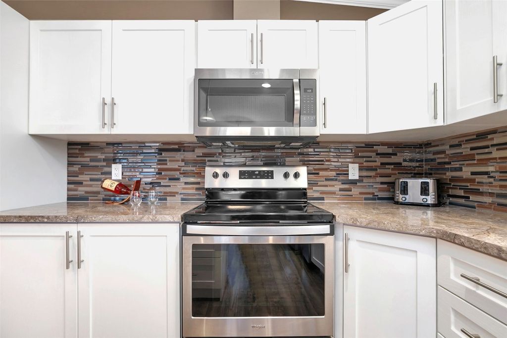 listing image 16513939905781914016