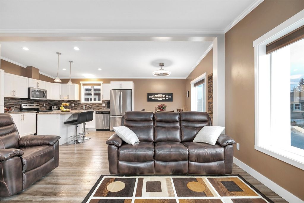 listing image 16510970115887219128