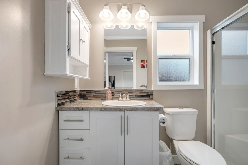 listing image 16514264797788819819