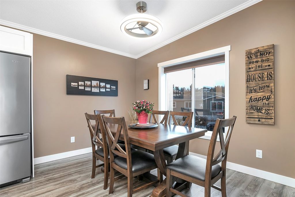 listing image 16510660686432380560