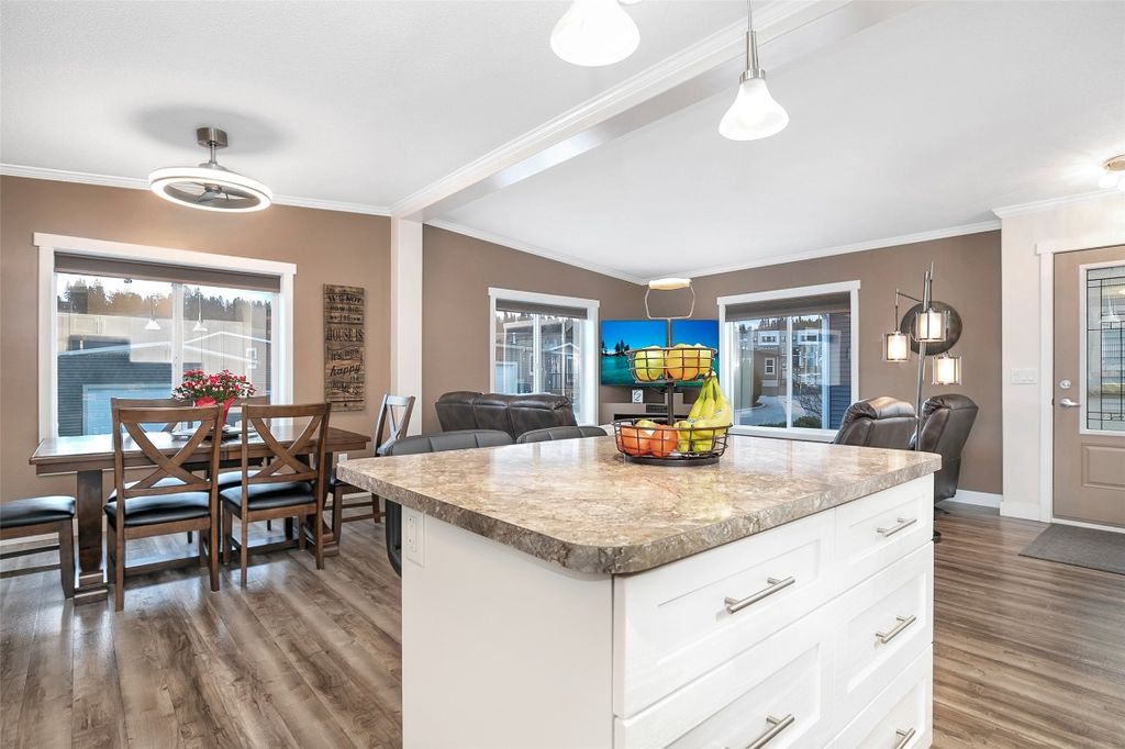 listing image 16519639072896489129