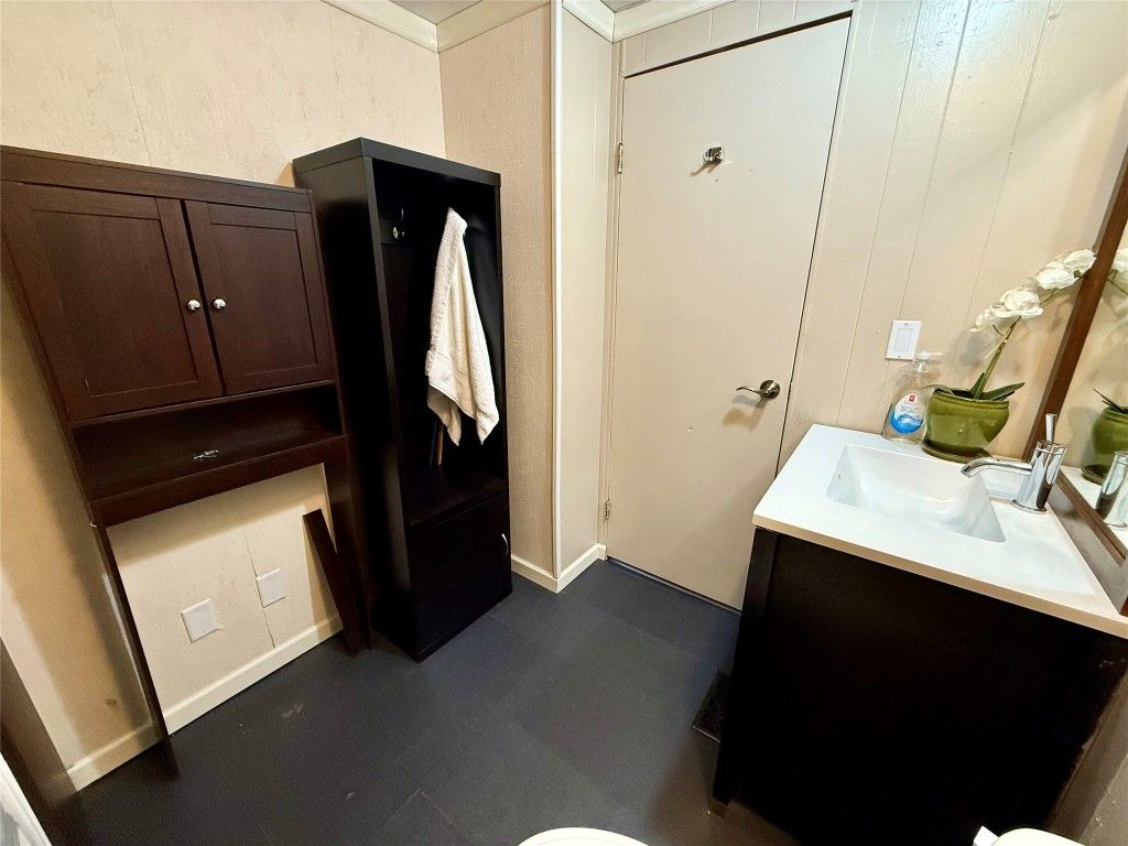 listing image 16510994746470741642