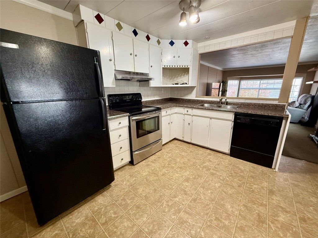 listing image 16515613328740657725