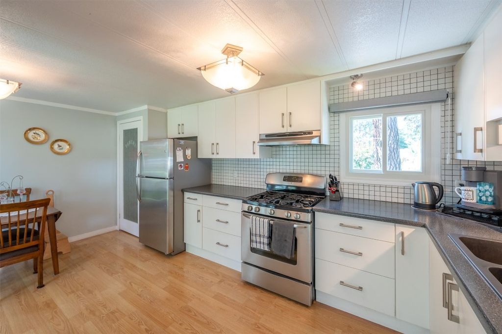 listing image 16515893462058885303