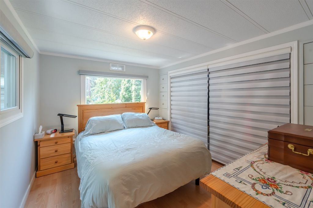 listing image 16513040506111322161