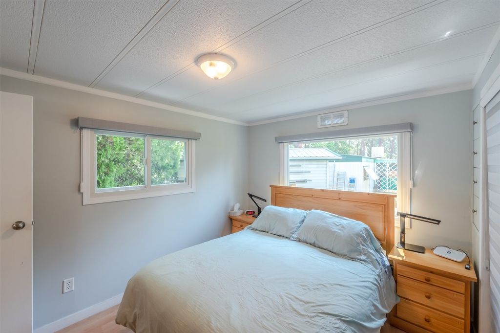 listing image 16514534111903147702