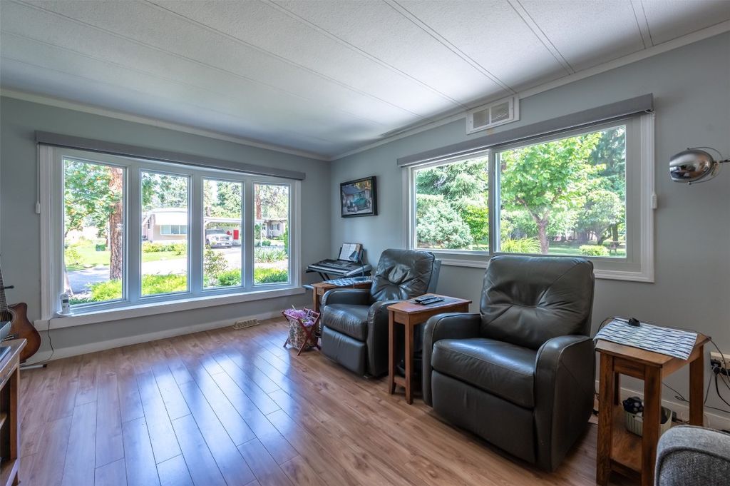 listing image 16514336412878233134