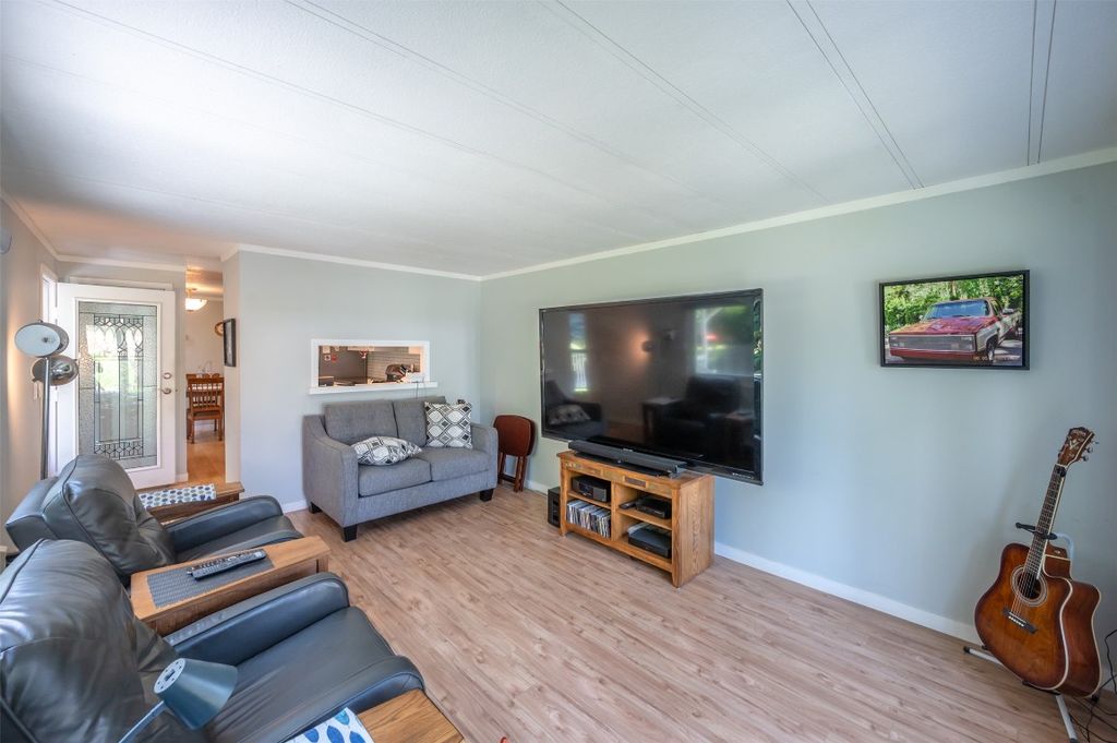 listing image 16519723756306239169