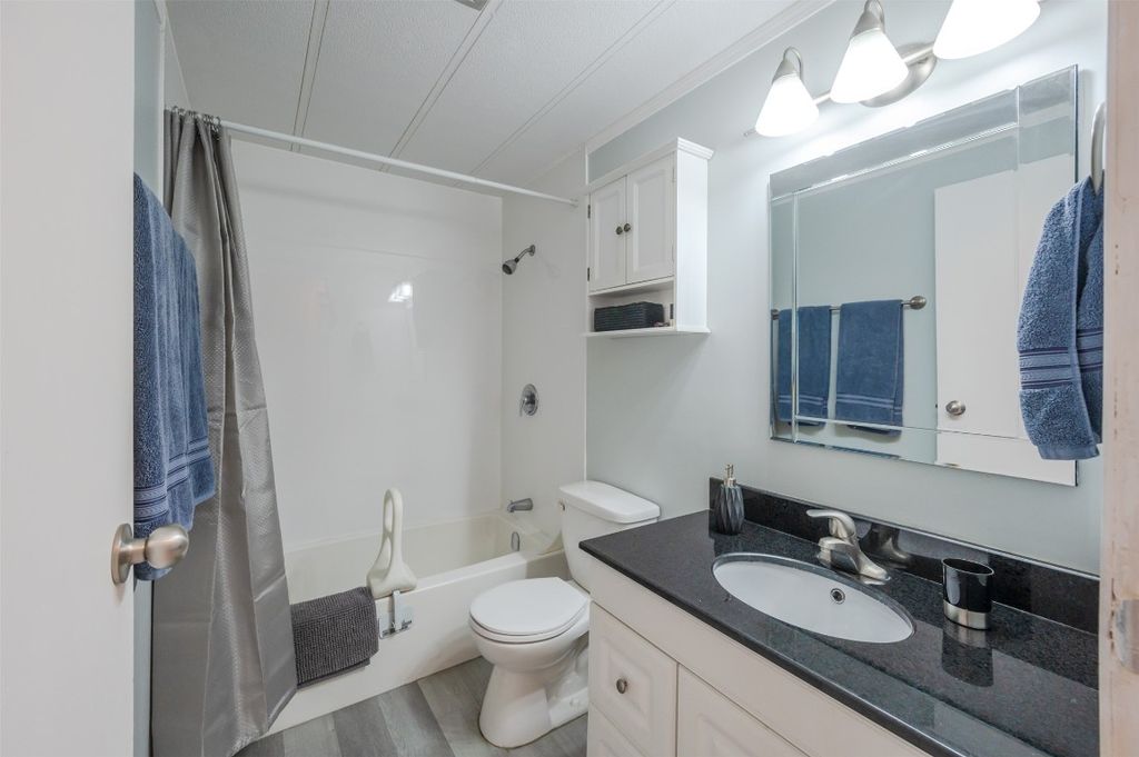 listing image 16516515205031617042