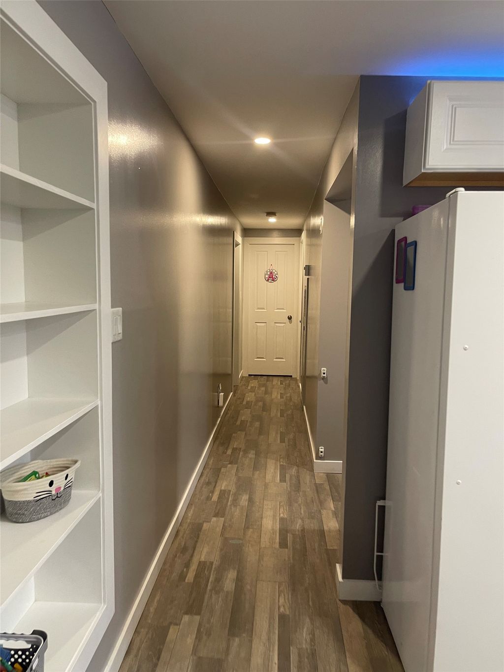 listing image 16515594858270554352