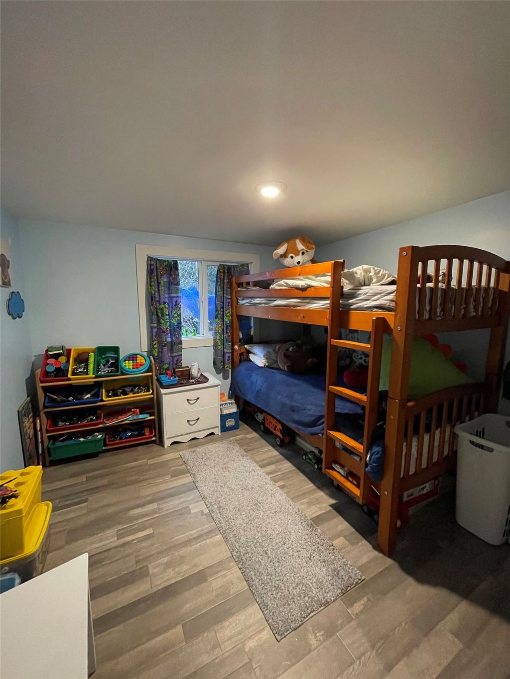 listing image 16516231971064924892