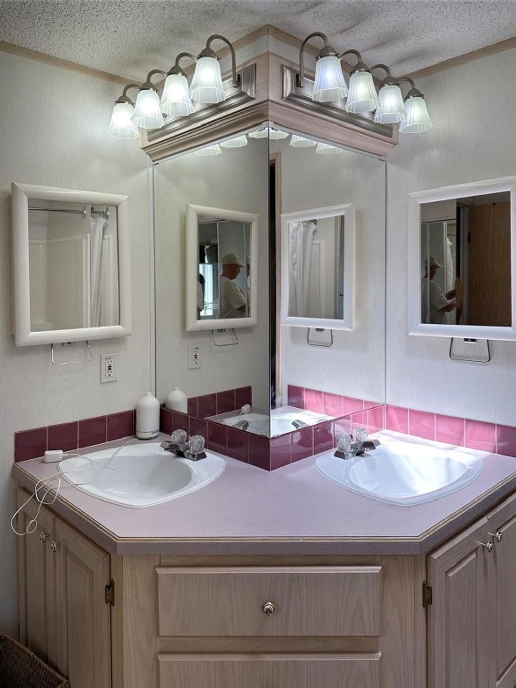 listing image 16515024028000824264