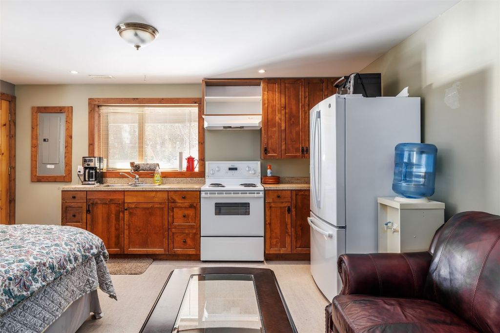 listing image 16512201590949443669