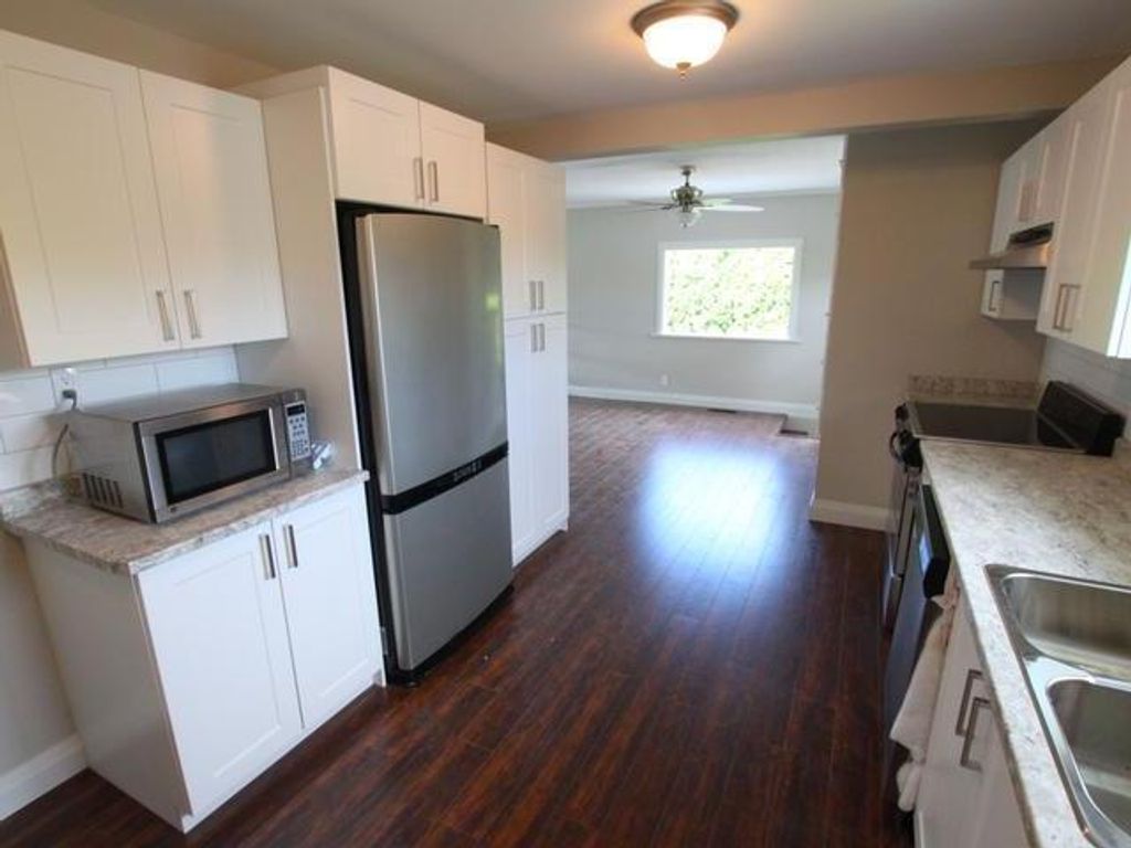 listing image 16514317117618625336