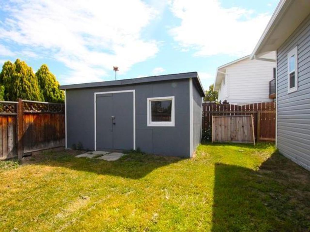 listing image 16515840885387620755