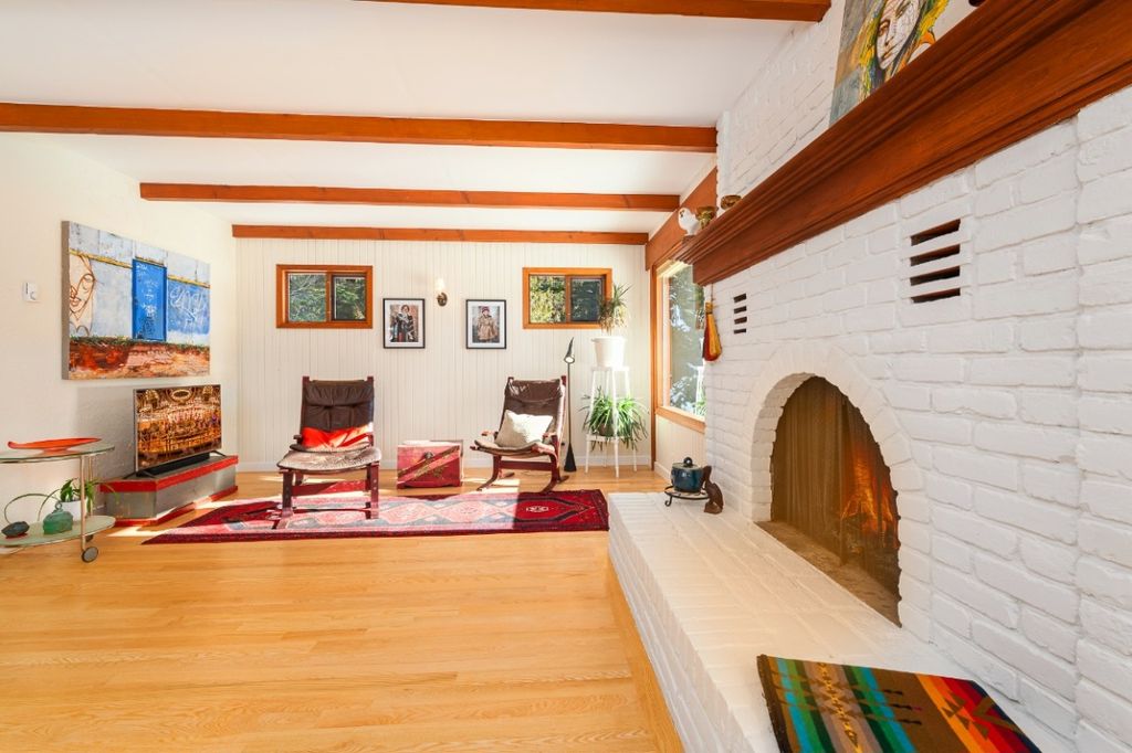 listing image 16515125384902339533