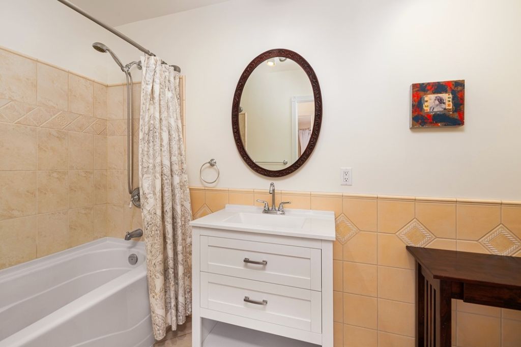 listing image 16517311026628164661