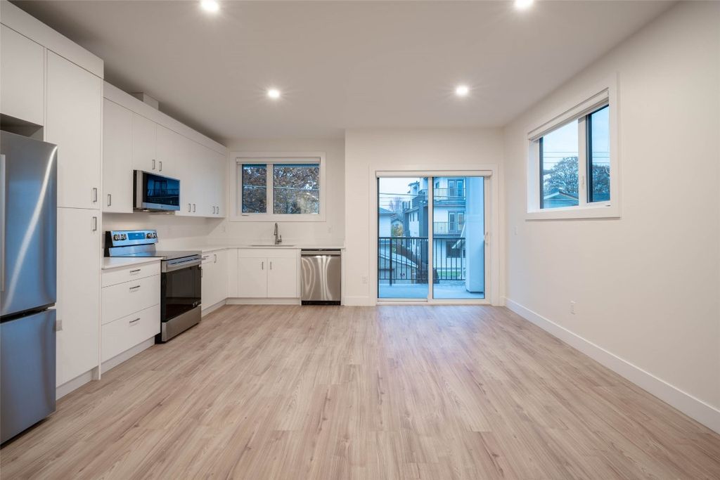 listing image 16515615661987998187