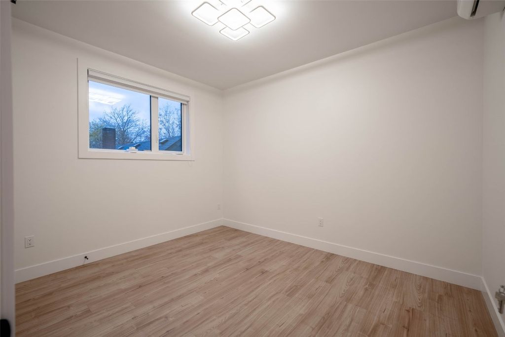 listing image 16519741022290324612