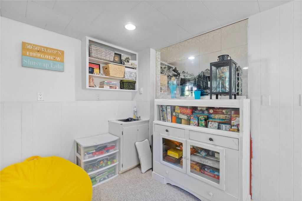listing image 16513418765622116252
