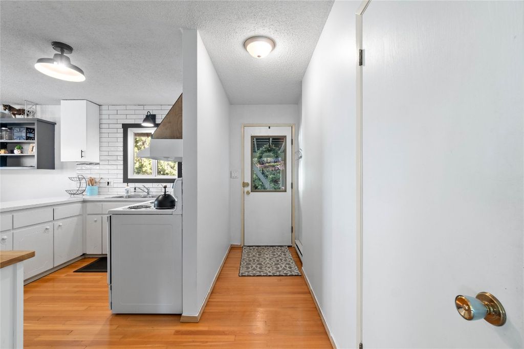 listing image 16511300997326572265