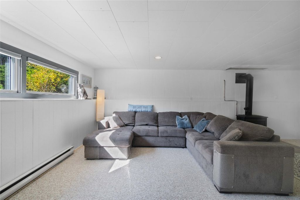 listing image 16517281184547906225