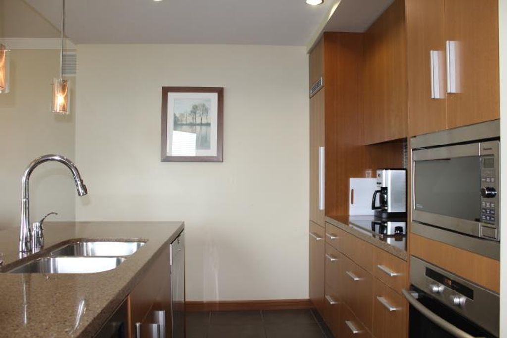 listing image 16515887451708275759