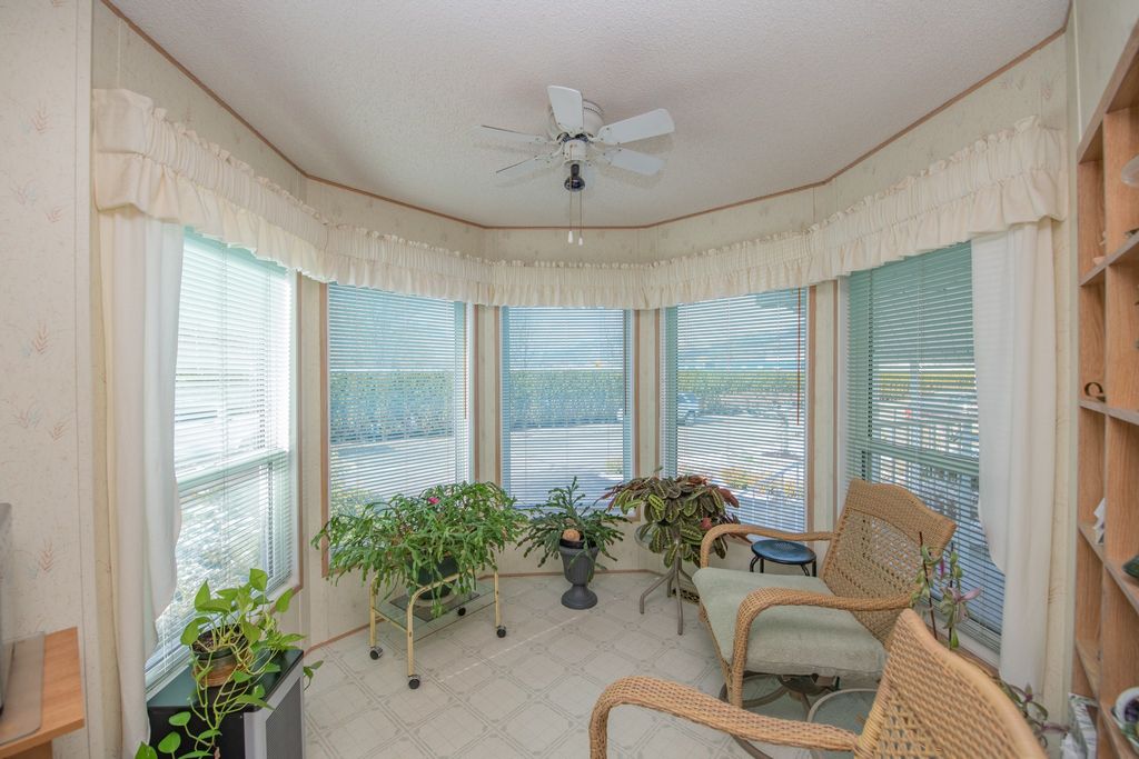 listing image 16512856051731396139