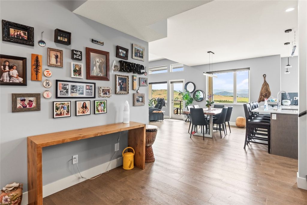 listing image 16511854979326060611