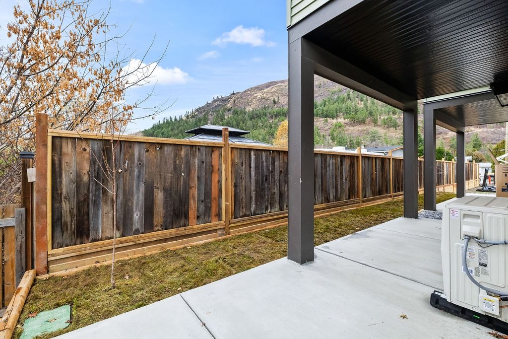 listing image 16515873846326248477