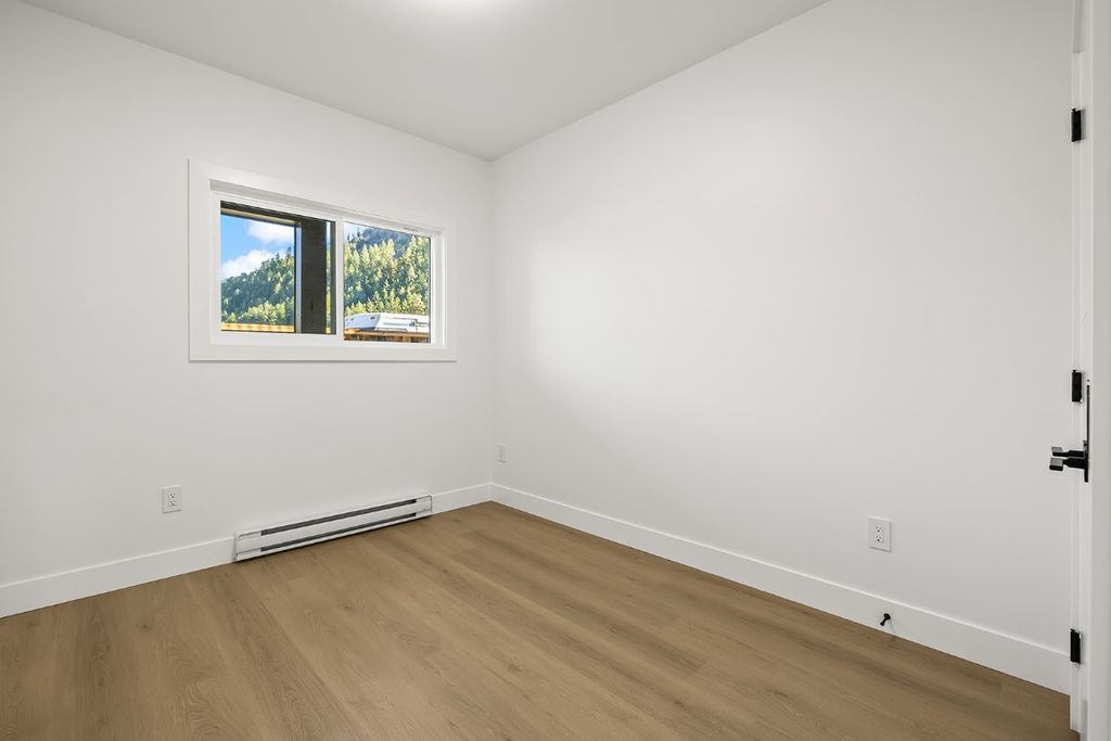 listing image 16510559764535309219