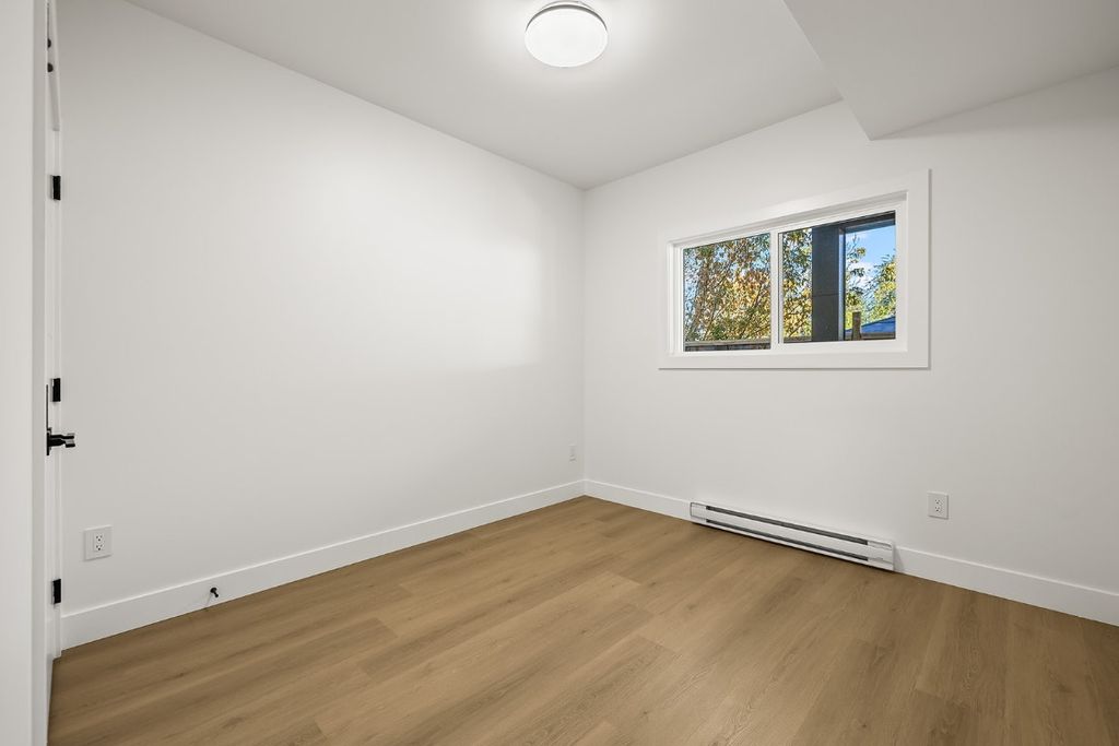 listing image 16510982323613411350