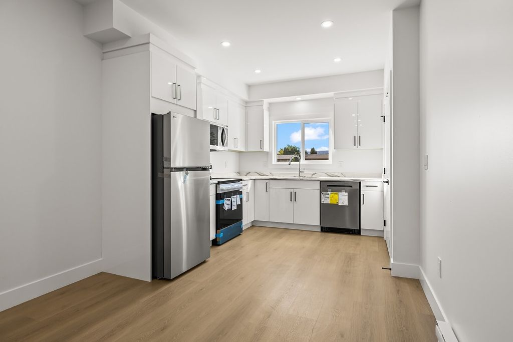 listing image 16511076868127116749