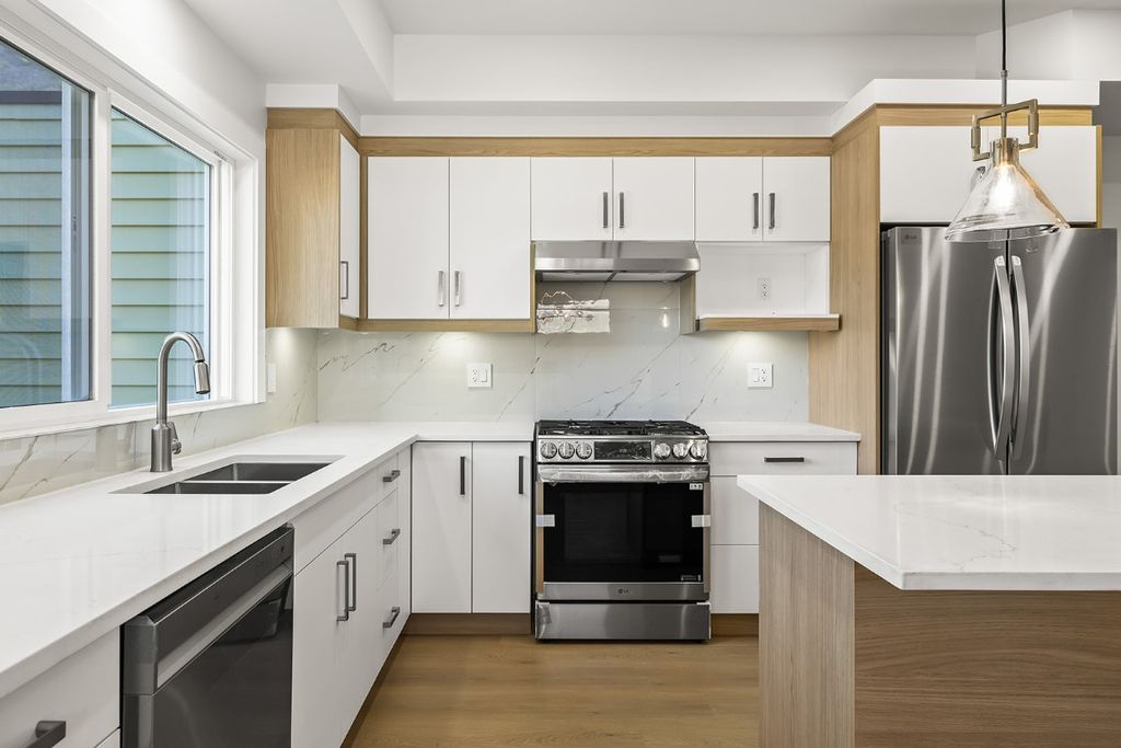 listing image 16510612208868336439