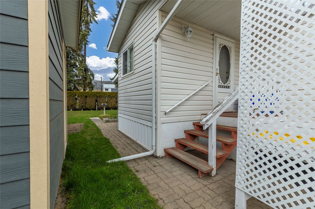 listing image 16513494277598093695